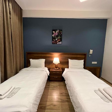 Hotel King Tom Tbilisi Ngoại thất bức ảnh