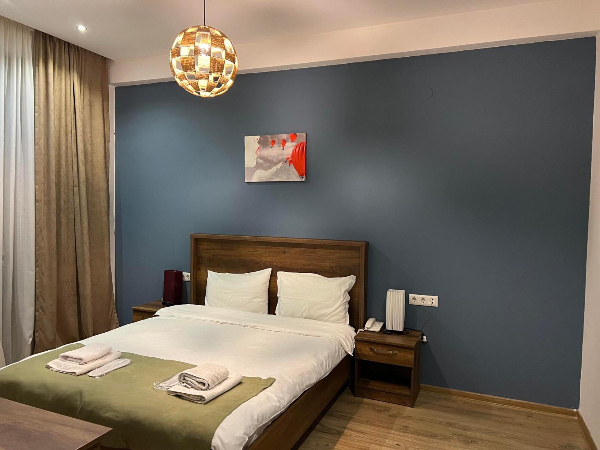 Hotel King Tom Tbilisi Ngoại thất bức ảnh