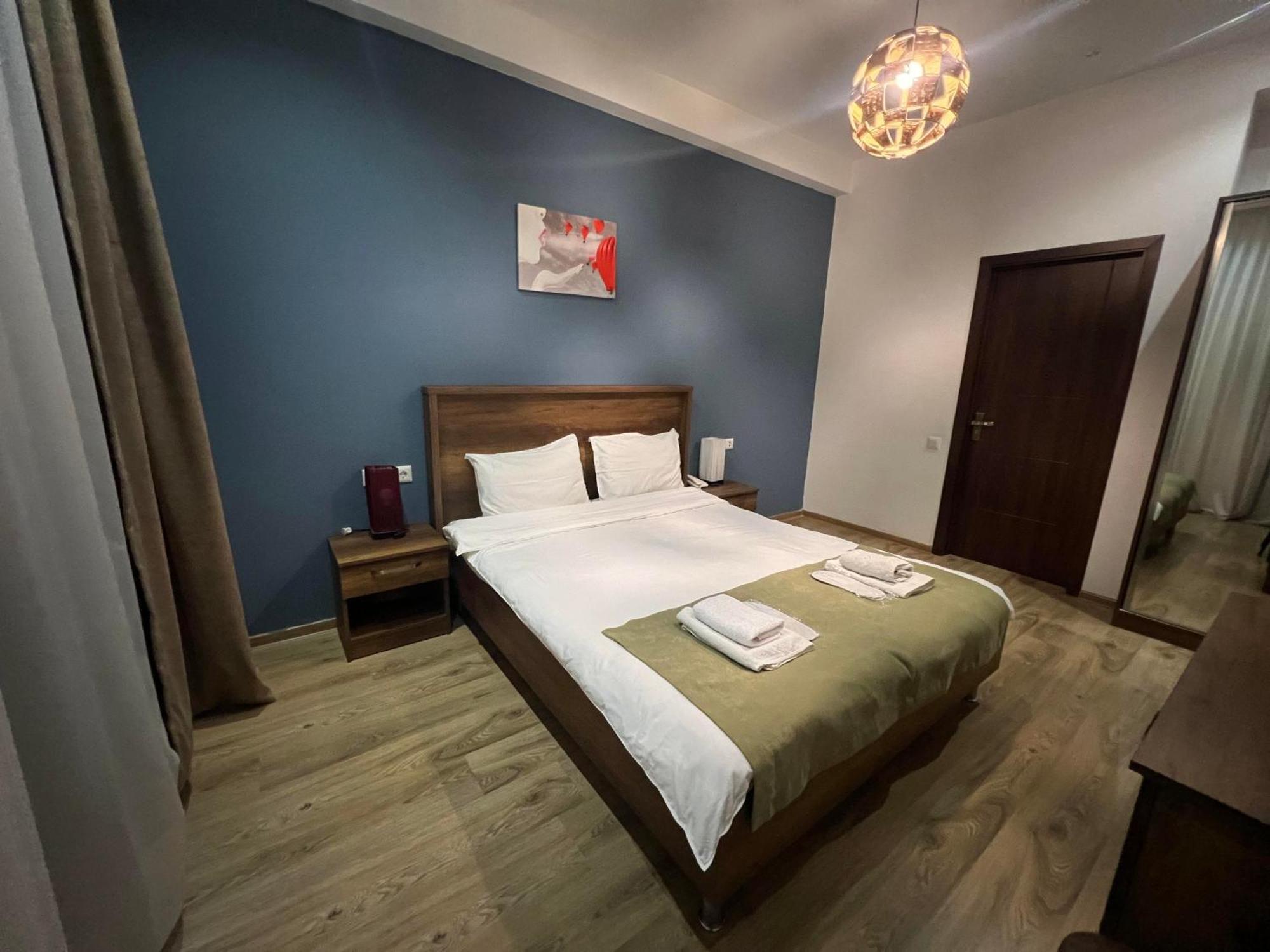 Hotel King Tom Tbilisi Ngoại thất bức ảnh