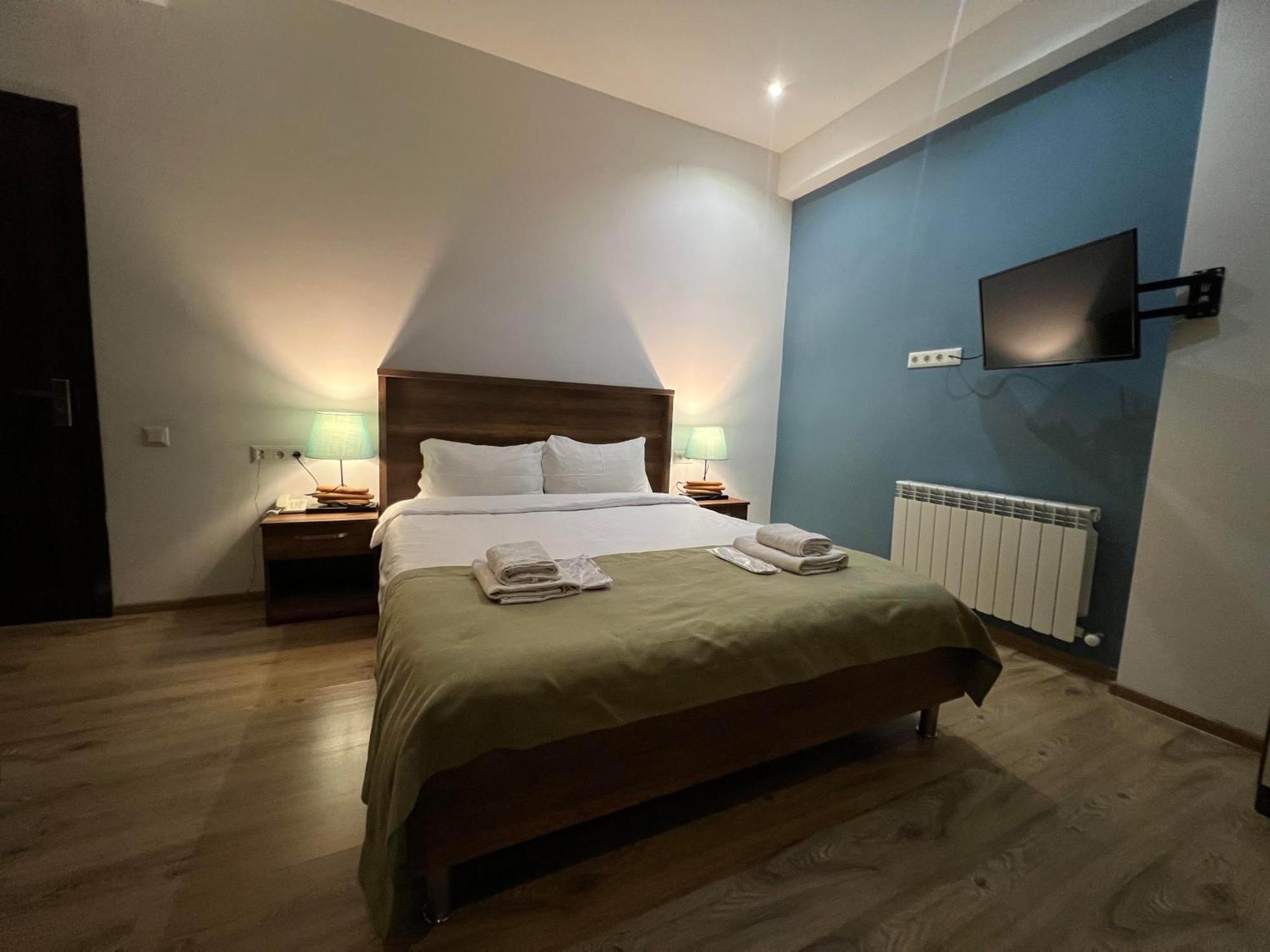Hotel King Tom Tbilisi Ngoại thất bức ảnh