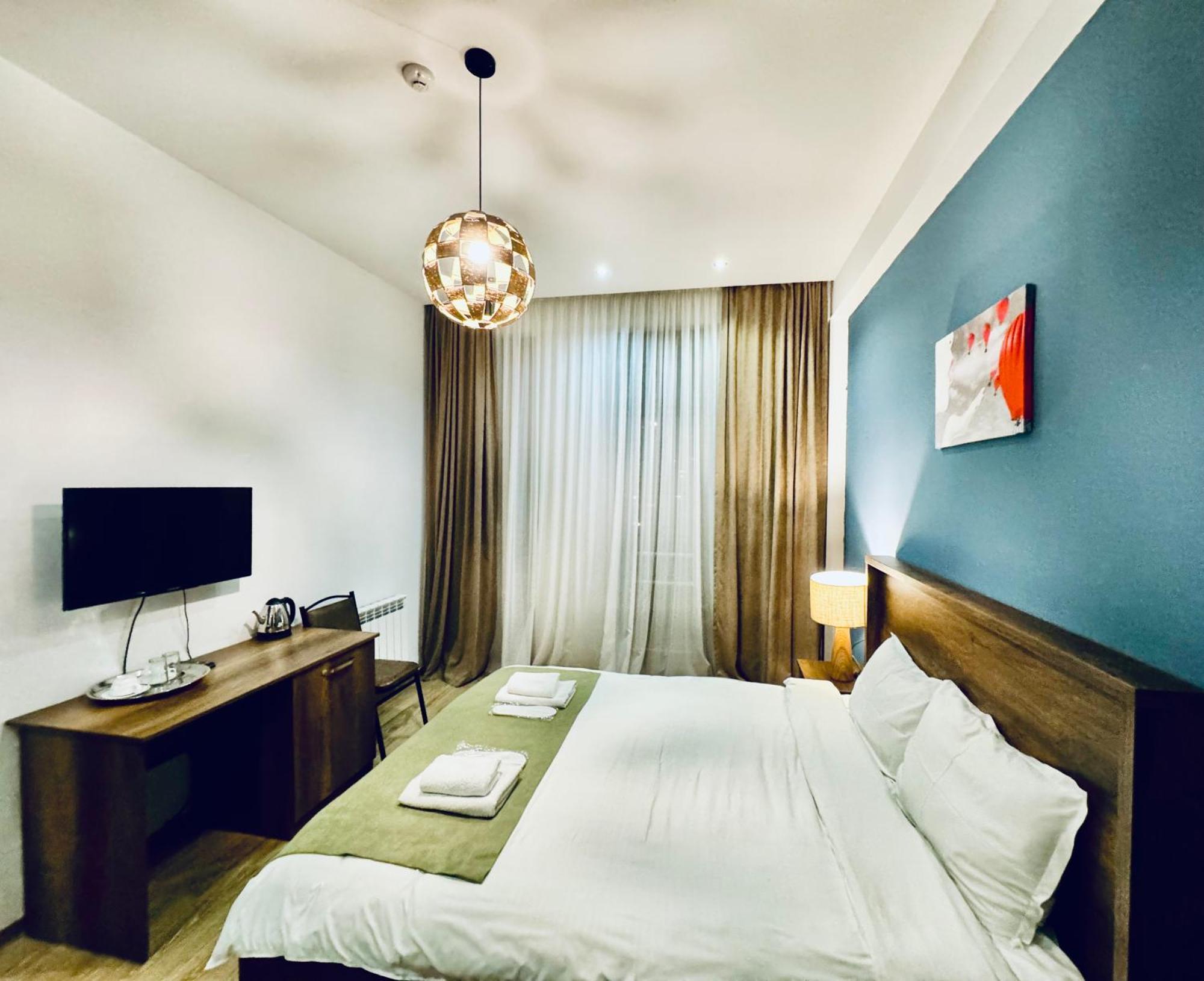 Hotel King Tom Tbilisi Ngoại thất bức ảnh