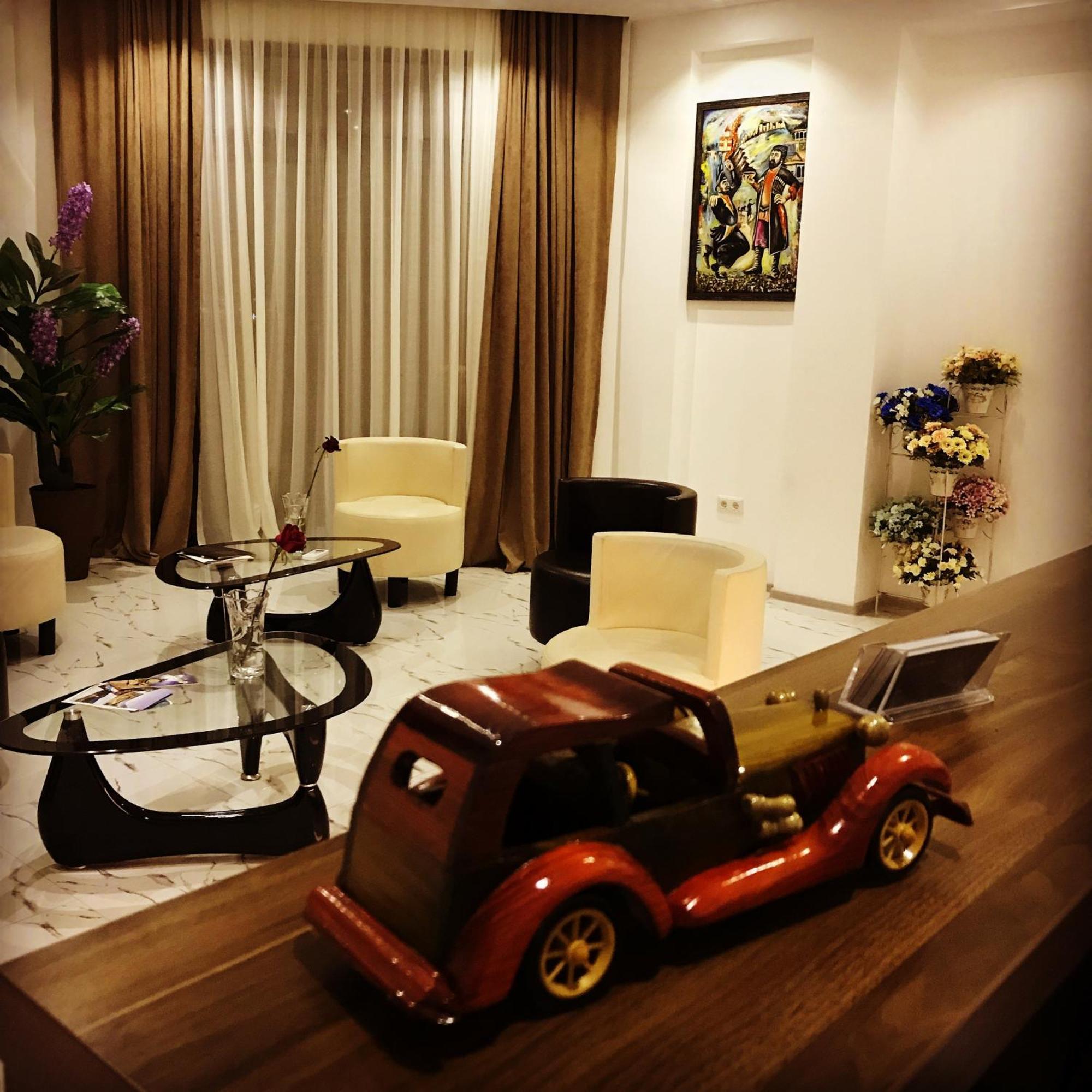 Hotel King Tom Tbilisi Ngoại thất bức ảnh