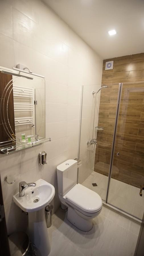 Hotel King Tom Tbilisi Ngoại thất bức ảnh