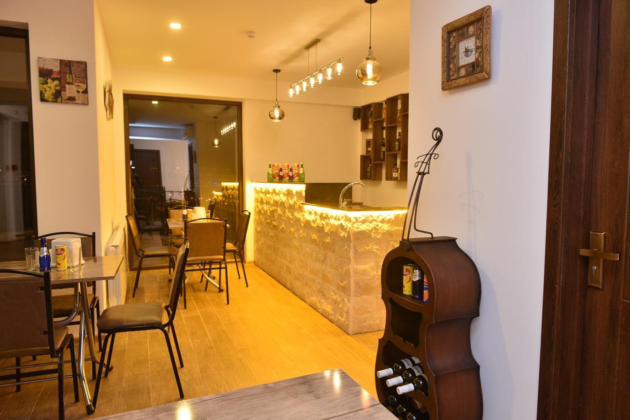 Hotel King Tom Tbilisi Ngoại thất bức ảnh