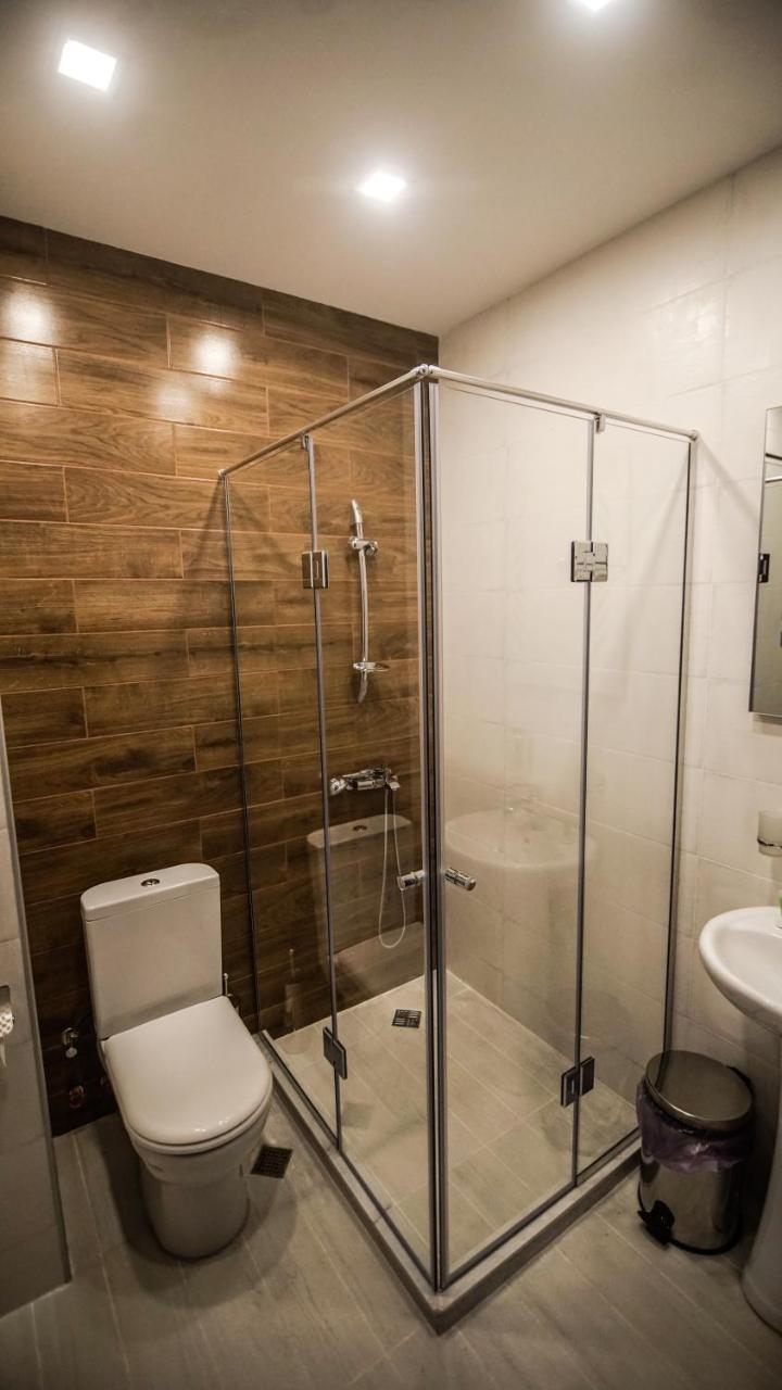 Hotel King Tom Tbilisi Ngoại thất bức ảnh