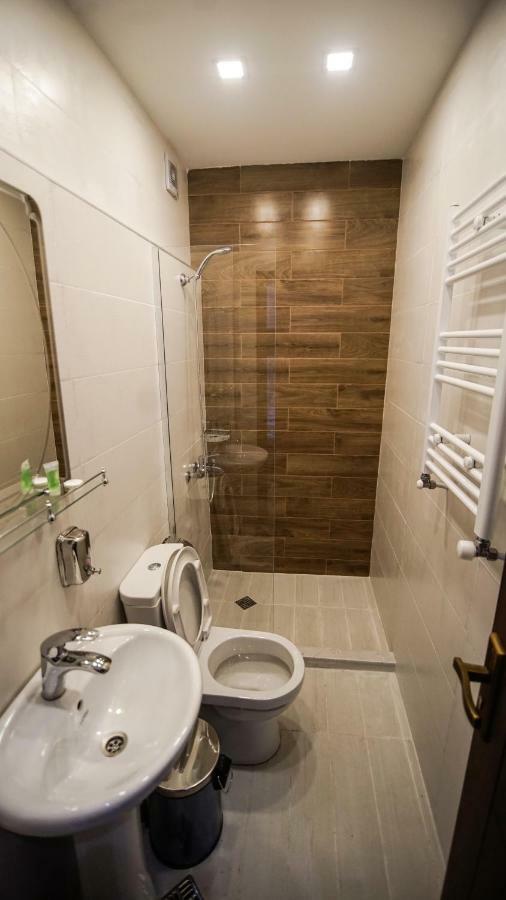 Hotel King Tom Tbilisi Ngoại thất bức ảnh